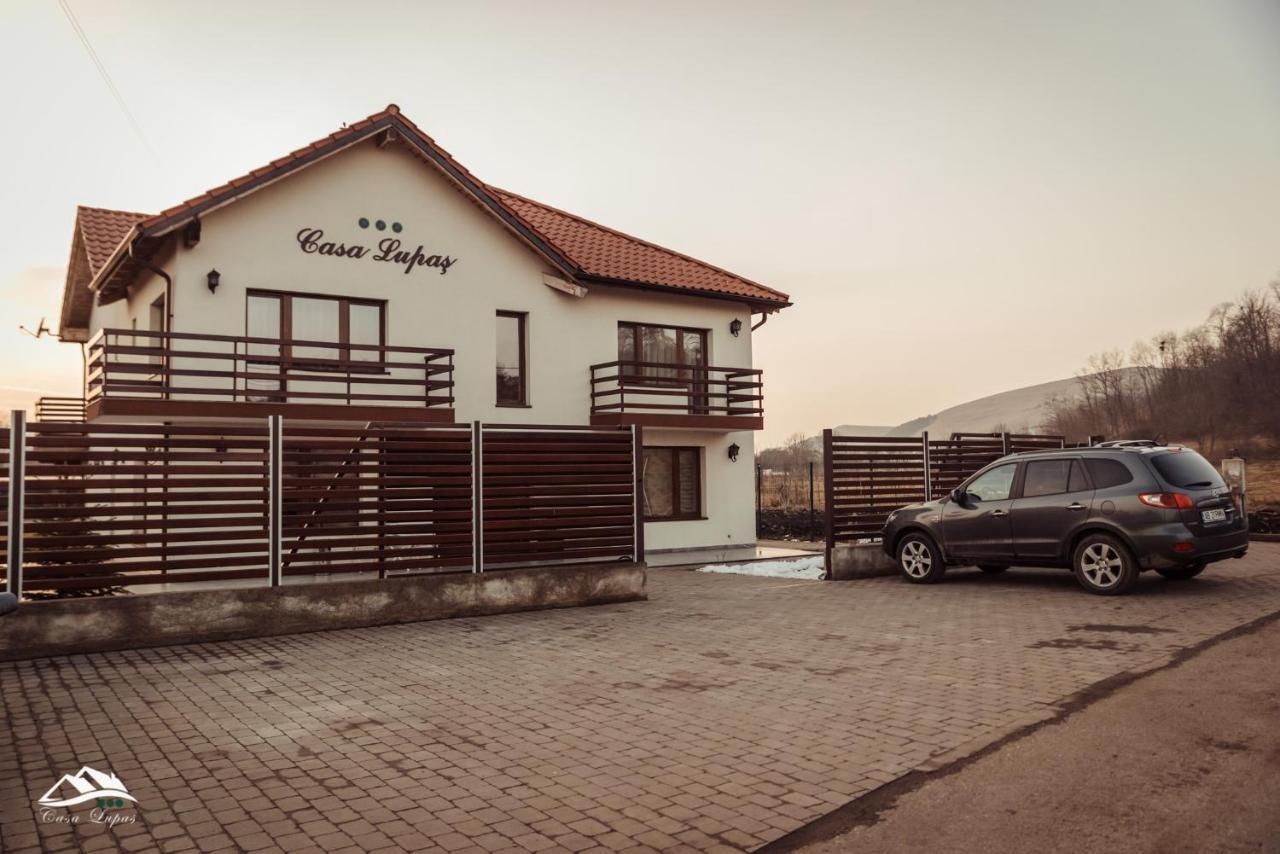 Pensiunea Casa Lupas จิเลา ภายนอก รูปภาพ
